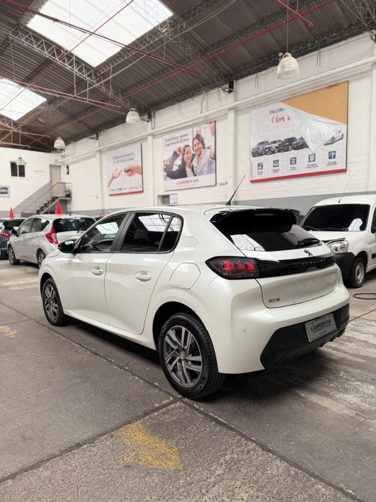 Peugeot 208 Feline Tiptronic — foto 7